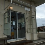 ニンギン商店 - ２Fにあるカフェ入口