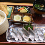 寿司・うなぎ 羽子吾 - 秋刀魚御膳