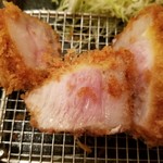 ポンチ軒 - 特ロースカツ　断面