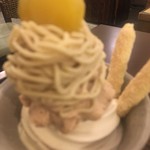 和栗や 谷中店 - 噂のモンブランパフェ