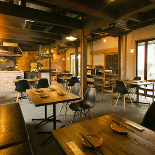 【貸切・最大100名様まで可能】趣を感じる古民家風の広々空間