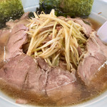 ラーメンショップ - ネギチャーシューのアップ