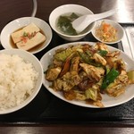 華中苑 - 回鍋肉定食