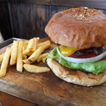 マクレーン オールドバーガースタンド - ウイスキースモークベーコンチーズバーガー1480円