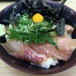 とれとれ市場 鮮魚コーナー - 堅田丼