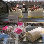 ラ・ローズ・ジャポネ - ホールとロール