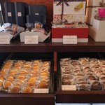 ラ・ローズ・ジャポネ - 焼菓子棚