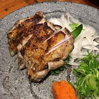 京の禅 車 四条烏丸店 - 地鶏のモモ肉たたき