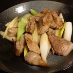 Kitasenju Hitsujiniku No Mise Ozu - ラム肩肉と千寿葱の塩炒め800円(税抜)