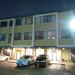 第7ギョーザの店 - 建物全体（正面より）