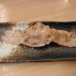 すし江戸 - 塩カルビ