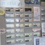 麺屋 武吉 - 自販機は店のスタッフの手を汚さないので清潔