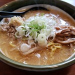 味噌らーめん 800円