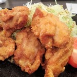 中野坂上 縁 - 若鶏の唐揚げのアップ