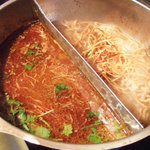 馬来風光美食 - スチームボートに麺を入れて。