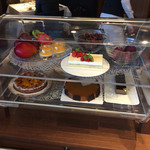 ロムデュタン シニエ ア・ニュ - 