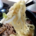 めの娘 - 【2018.11.3(土)】味噌チャーシューめん(並盛・160g)1,004円の麺