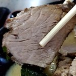 めの娘 - 【2018.11.3(土)】味噌チャーシューめん(並盛・160g)1,004円のチャーシュー