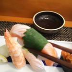 玄海鮨 - サーモン トロ  大葉巻