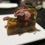 プレヴナンス - 30年11月　長野チャナメツムタケと牛コンソメの煮凝り　上州牛シンシンのタルタル添え