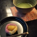 鶴屋吉信 - 季節の生菓子 （秋楽）とお抹茶1188円 税別