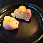 鶴屋吉信 - 秋楽 白餡 に栗の甘露煮