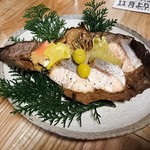 酒肴ほたる - 鮭と秋野菜の朴葉味噌バター
