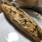 キキダウンステアーズベーカリー - ラムレーズン