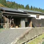 長尾と珈琲 - 御店の前