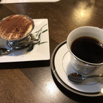 カフェ オールドクロック - ティラミス&ブレンドコーヒー