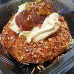 モンブラン。カリカリのココナツの食感と栗クリームがマイウー(￣∇￣)