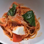 RISTORANTE Orobianco - モッツァレラチーズとバジリコのトマトソース(スパゲティー)