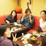 赤い壺 - 激辛好きなメンバーたち