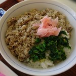 Hamano kaachan meshi - トビのそぼろ丼…税込800円