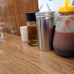 ラーメン壱六家 - 2018年10月　卓上の薬味たち2