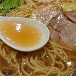 ハマカゼ拉麺店 - 2018年10月　スープ