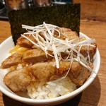 ハマカゼ拉麺店 - 2018年10月　ミニパーコーめし