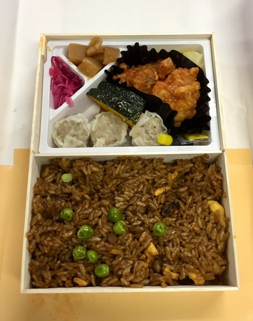 期間限定の黒チャーハン 再訪 By 踊る埴輪 崎陽軒 みなとみらい線横浜駅店 横浜 飲茶 点心 食べログ