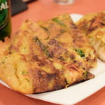 ベトナムビストロ バンフィールド - 特製バインセオ@1,380円