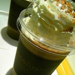 GODIVA - ミルクチョコレートナッツ（580円）ダークチョコレートデカダンス（560円）