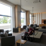 バイ ジ オーシャン - ホテルラウンジにて