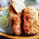 天杉 - ミックスフライの内容は、ヒレカツ・コロッケ・エビフライ・アジフライ