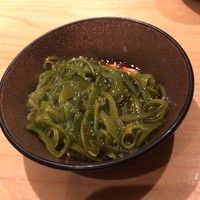 SUSHI TOKYO TEN、 新宿ニュウマン店 - めかぶ