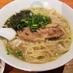 麺屋 六感堂 - 背脂のどぐろ中華そば
