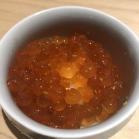 すし岩瀬 - 新イクラの卵かけご飯、黄柚子の香りをまといます