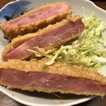 おふくろ亭 - 白ホル定食 ニンニク醤油 飯中 500円
      ハムカツ 100円
      フライ二品 100円