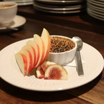 AMI - 紅茶のブリュレ