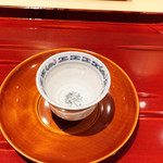 銀座 しのはら - 香煎茶（昆布だしとしその薄いお茶） 