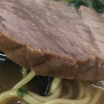 武蔵家 - チャーシューの厚み