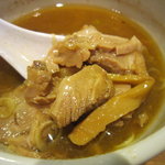 銀座 いし井 - やわらかいチャーシューとメンマ。